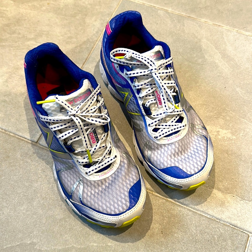 New balance 880 v4 running sneakers